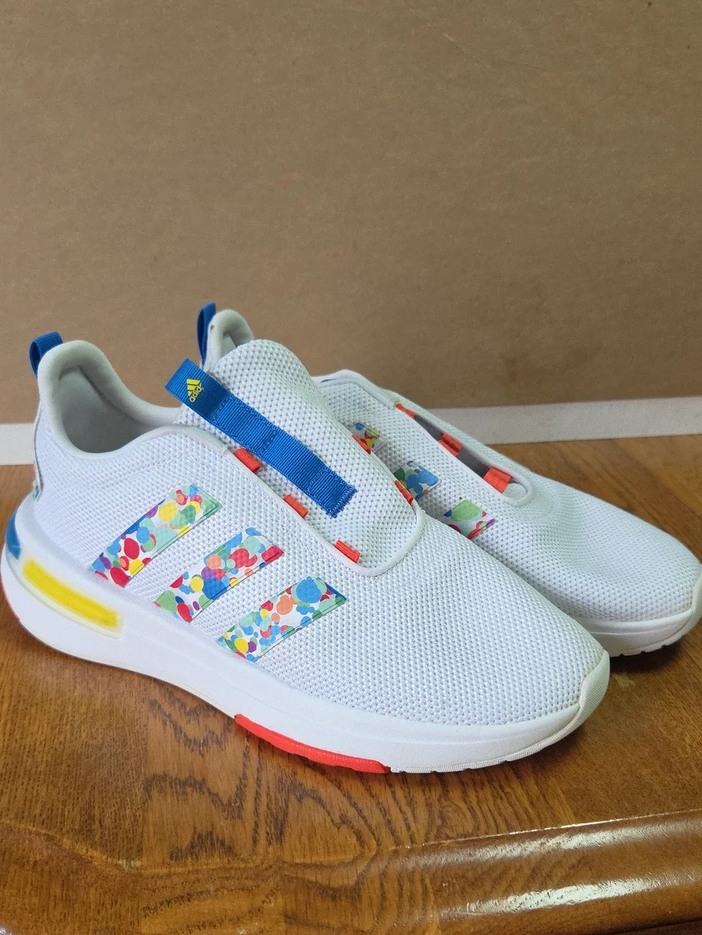 Adidas Racer TR23 kid's sneakers 2023 Size 6.5 *needs Laces*